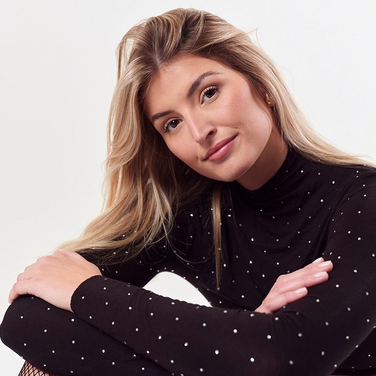 Caro Winter, artist on the WIRD WILD label